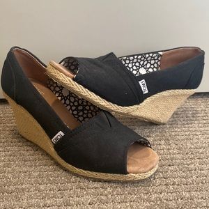 TOMS wedge sandal
